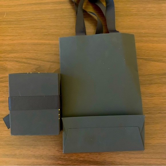 Apm paper bag and box , small - Picture 3 of 5
